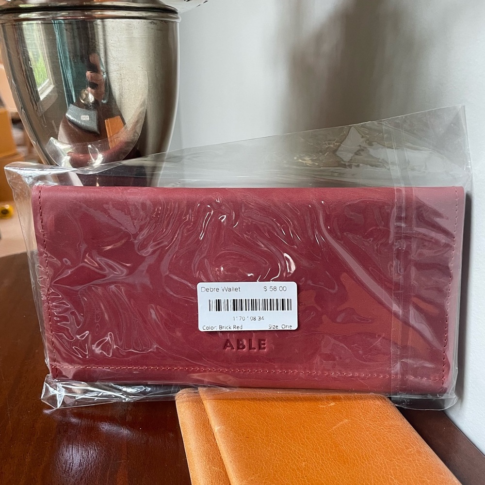 ABLE Debre Wallet : Brick Red